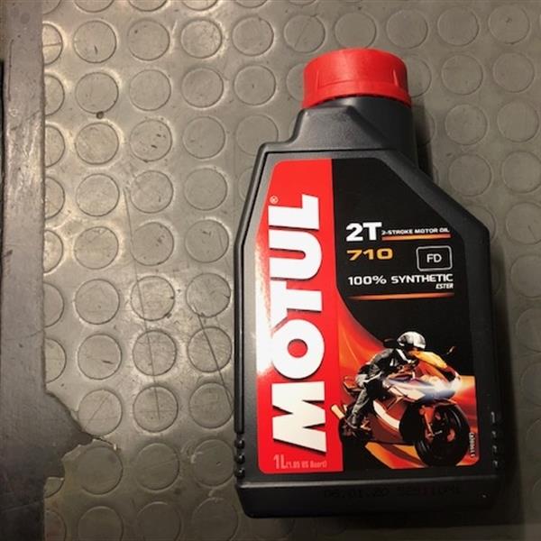 MOTUL 710 2T - OLIO MOTO - Caba Moto Biella