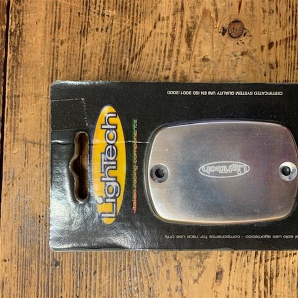 COPERCHIO POMPA FRENO YAMAHA T-MAX / MAJESTIC