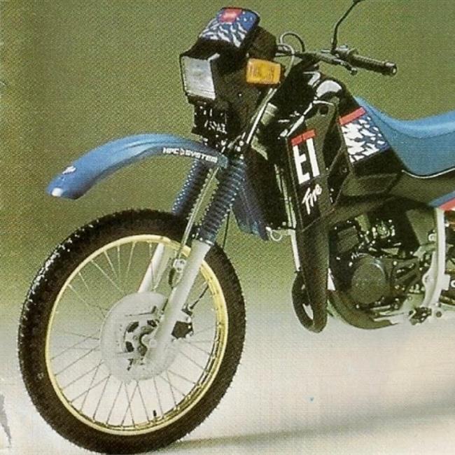 CONVOGLIATORE PIU' FIANCATINA DX APRILIA ET 50 FIRE '87 - 3