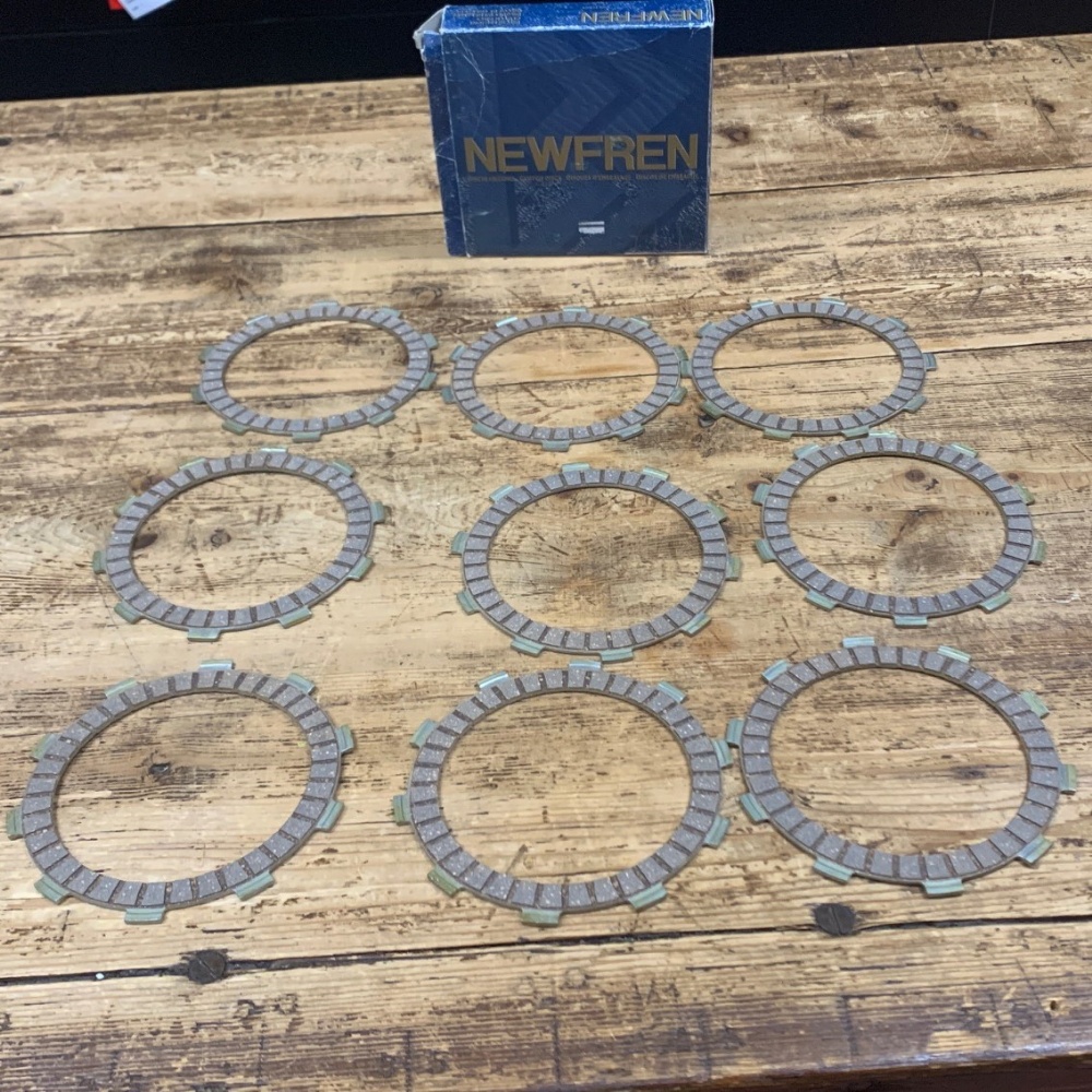 SET DISCHI FRIZIONE GUARNITI