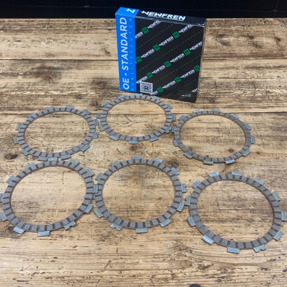 SET DISCHI FRIZIONE GUARNITI