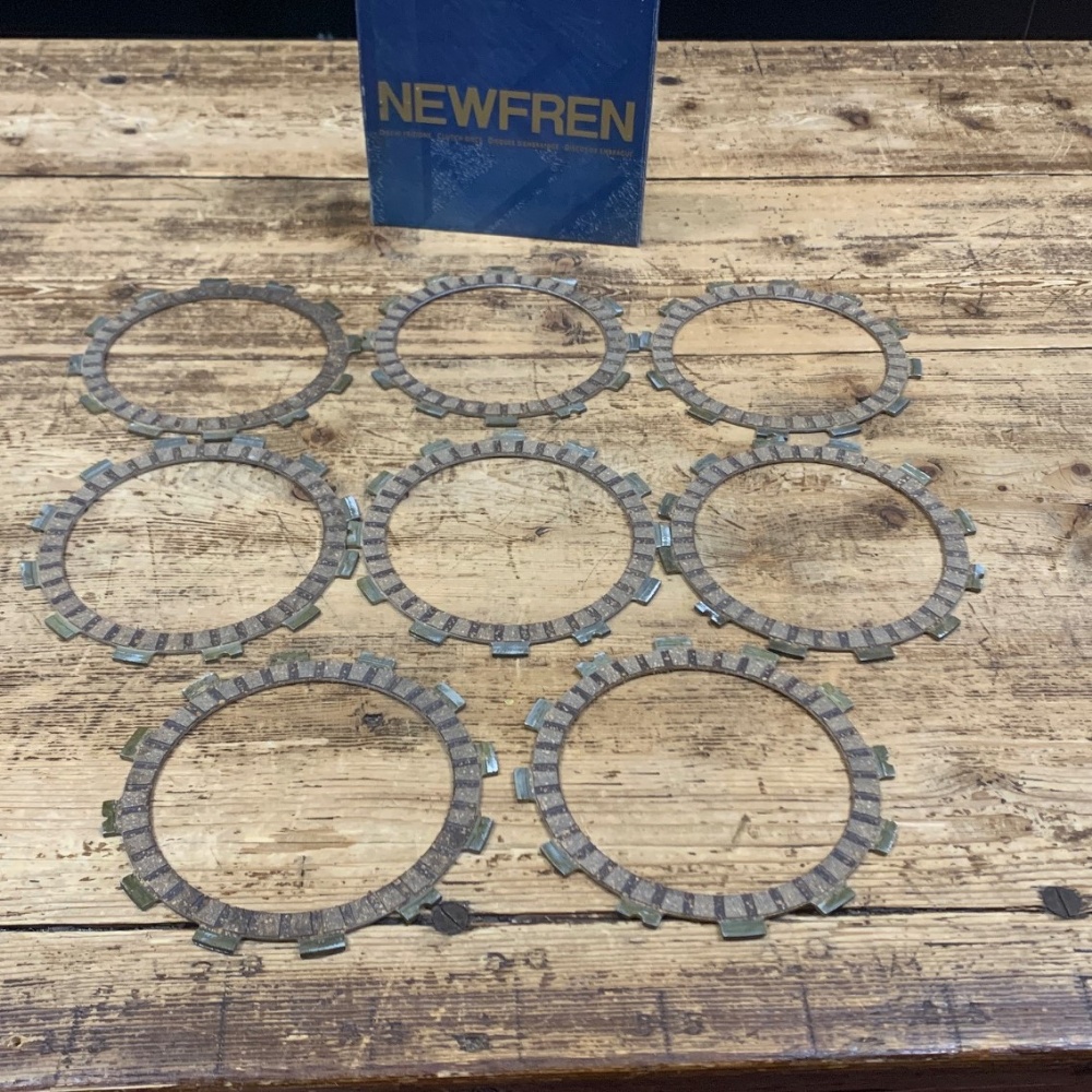SET DISCHI FRIZIONE GUARNITI