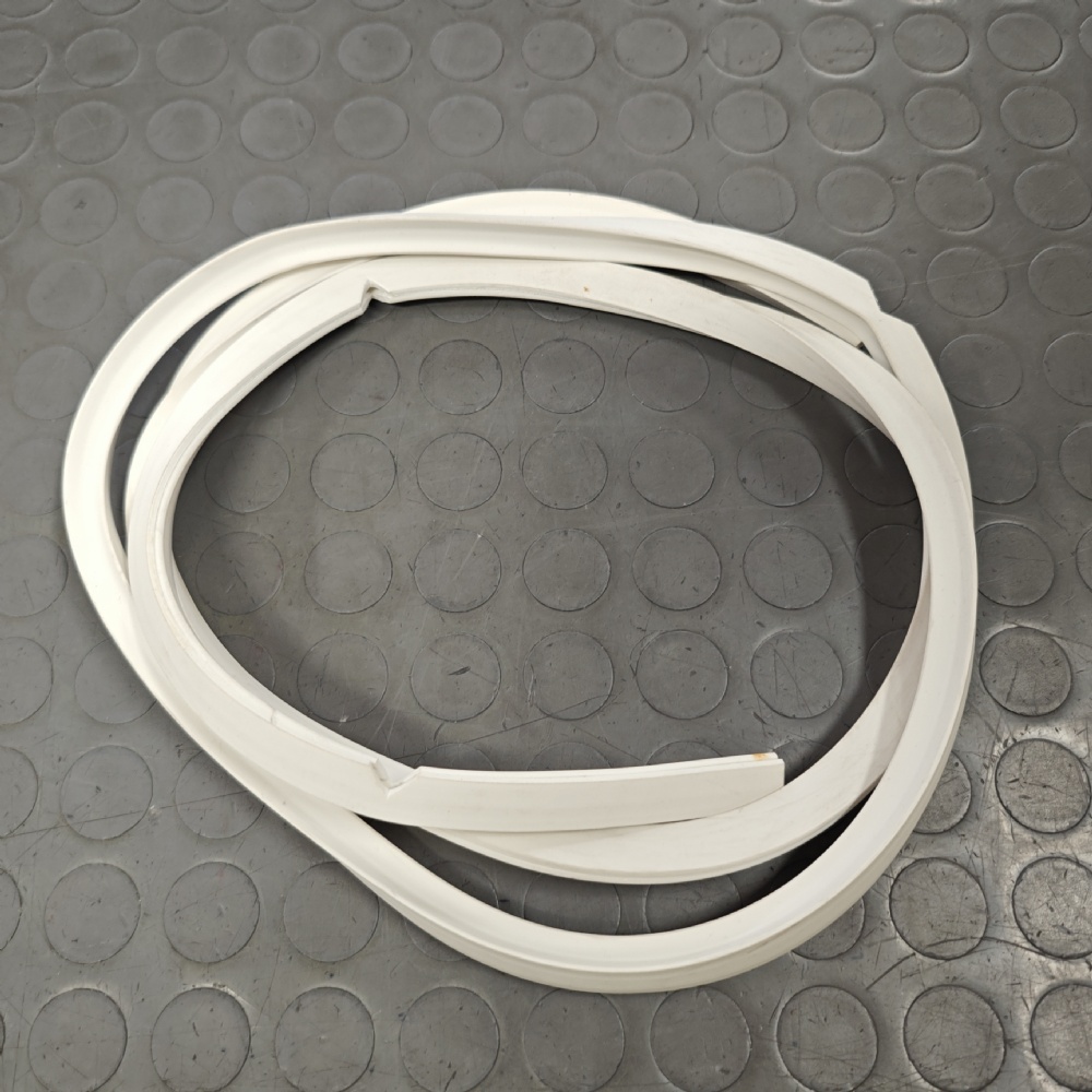 PROFILO BIANCO BAULETTO PX125PX150 P200E