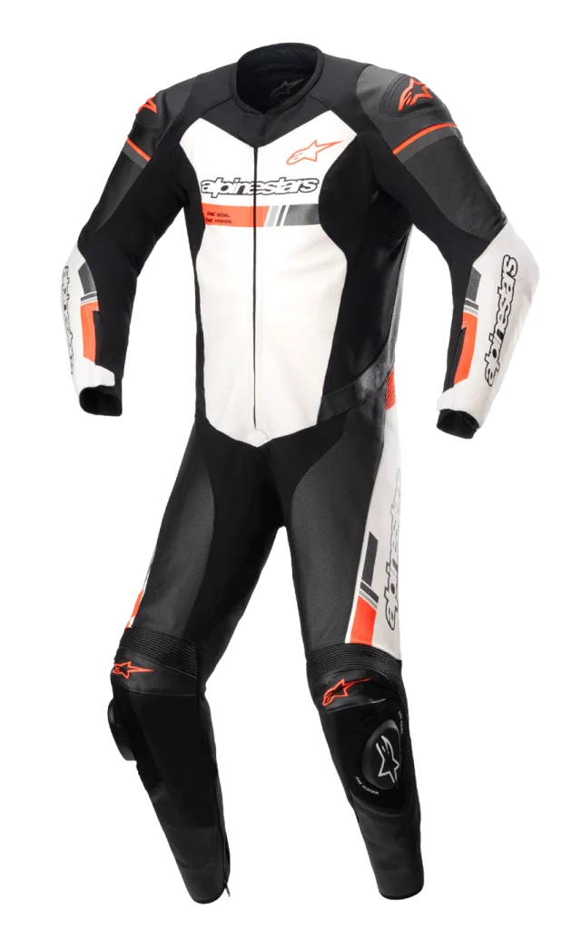 3150321-1231-fr_gp-force-chaser-leather-suit_ccdd158a-8c5b-4321-869a-a2fdabf408c8